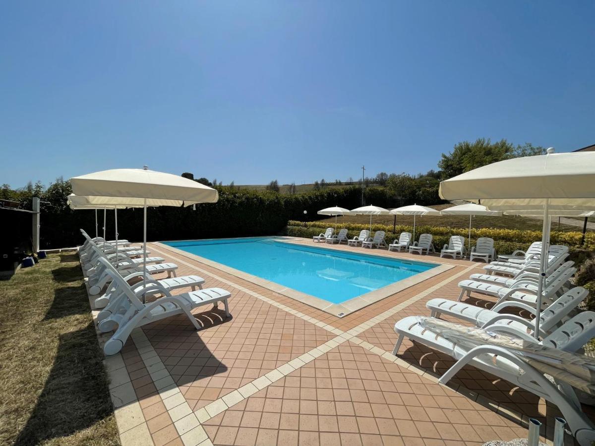 Vigneto - Italian Restaurant & B&B Villa Rosa Di Martinsicuro 外观 照片