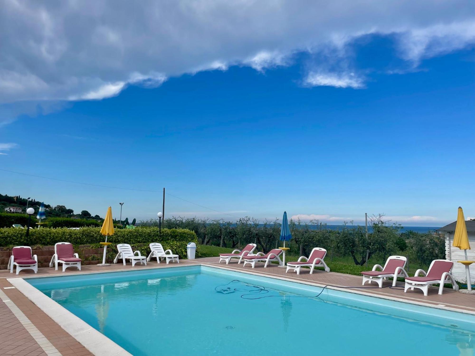 Vigneto - Italian Restaurant & B&B Villa Rosa Di Martinsicuro 外观 照片